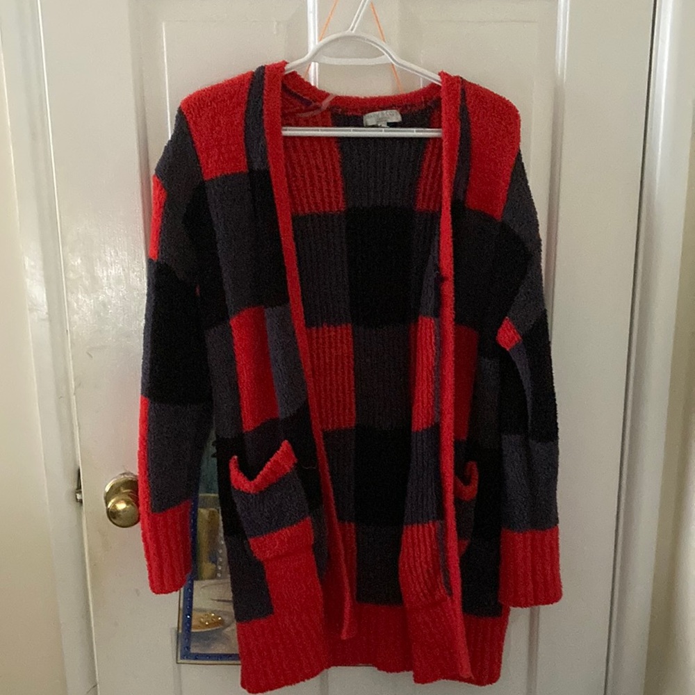 Red and Black Medium Juniors Cardigan
